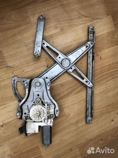 Электрический стеклоподъемник