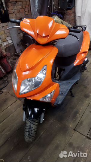 Продам скутер UMC Baotian 70сс