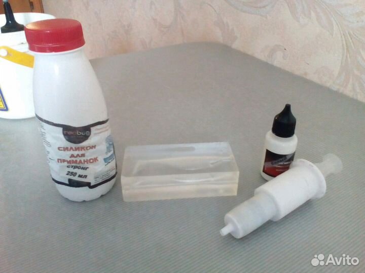 Форма для рыбок, силикон, белый пигмент, шприц