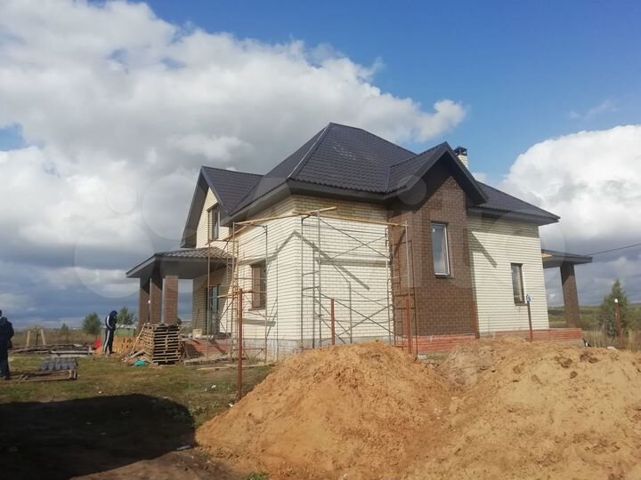 Коттедж 184 м² на участке 11 сот.