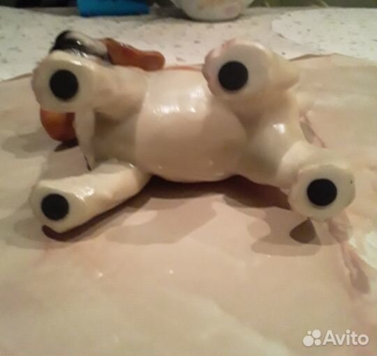 Фигурка собаки (щенок бигля)