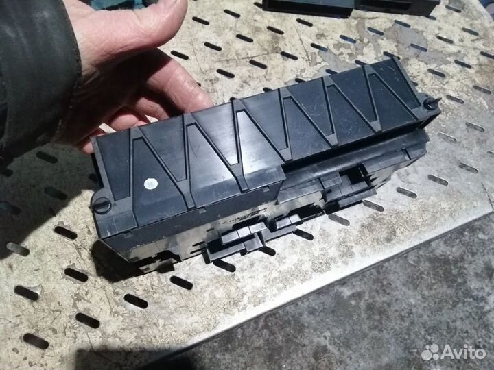 Блок предохранителей BMW X4 F26 X3 F25