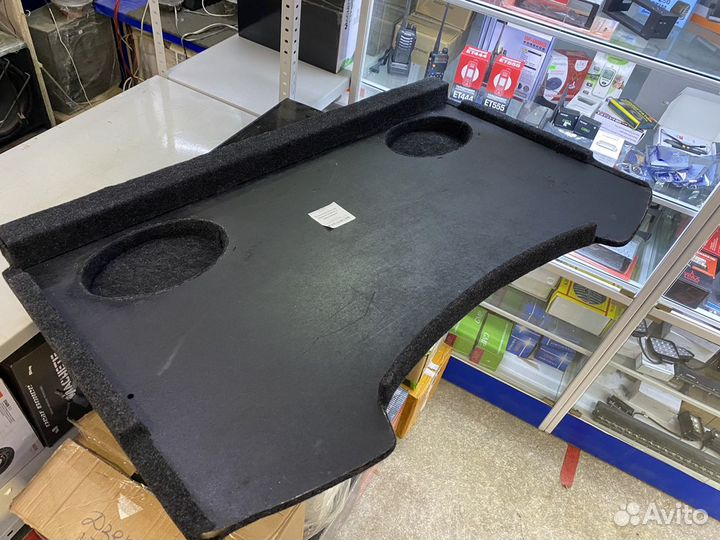 Акустическая полка Renault Sandero