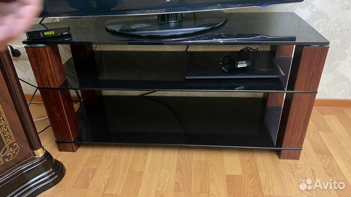 Тумба под телевизор