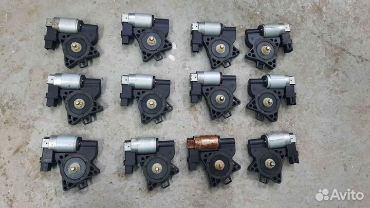 Мотор стеклоподъемника Мазда 3бк