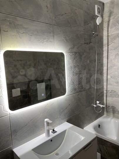 2-к. квартира, 60 м², 9/14 эт.