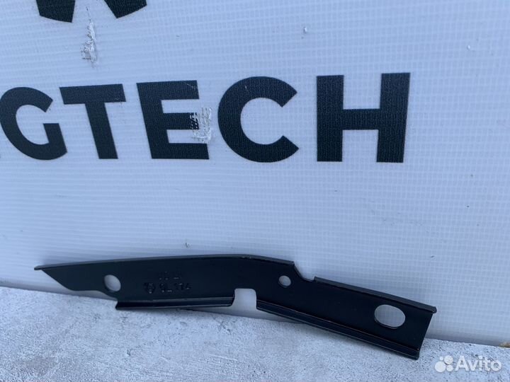 Кронштейн переднего бампера Mercedes A2538856701