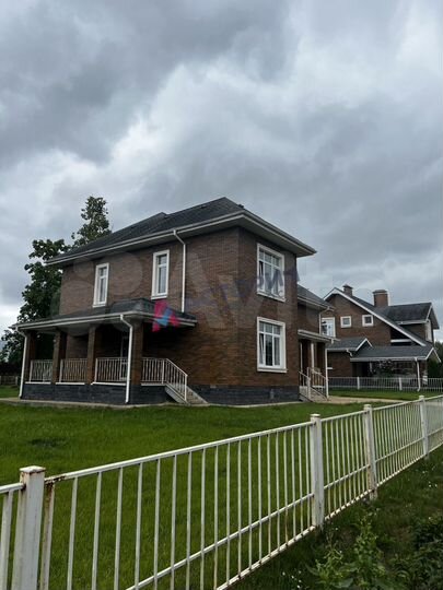 Дом 256 м² на участке 16 сот.