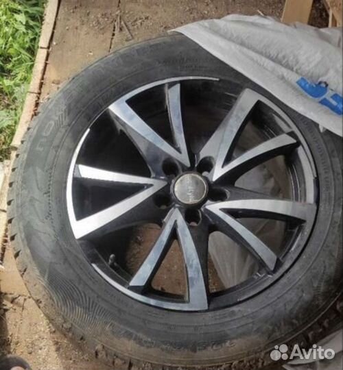 Nokian Tyres Hakkapeliitta 7 225/65 R17 104T