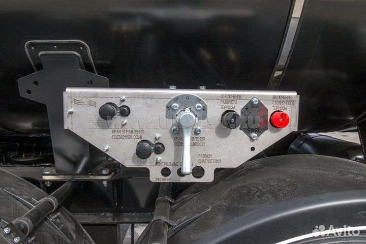 Полуприцеп химическая цистерна УралСпецТранс 946514, 2023