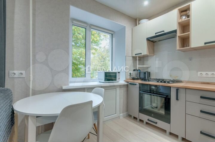 2-к. квартира, 42,6 м², 2/5 эт.