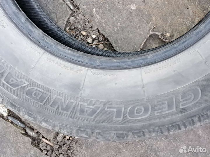 Yokohama 125T 265/65 R17 112