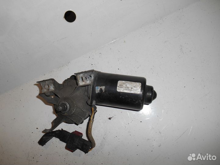 Моторчик дворников saab 9-3