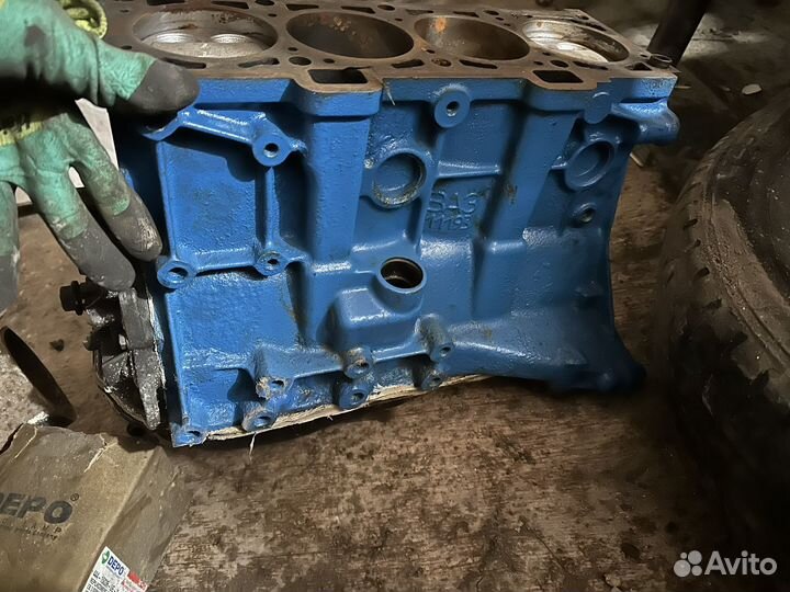 Блок двигатель 124