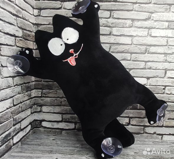 Кот на присосках саймон