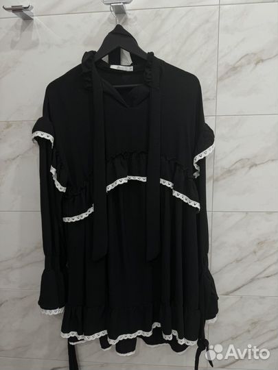 Платье черное