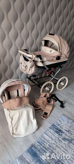 Прогулочная коляска