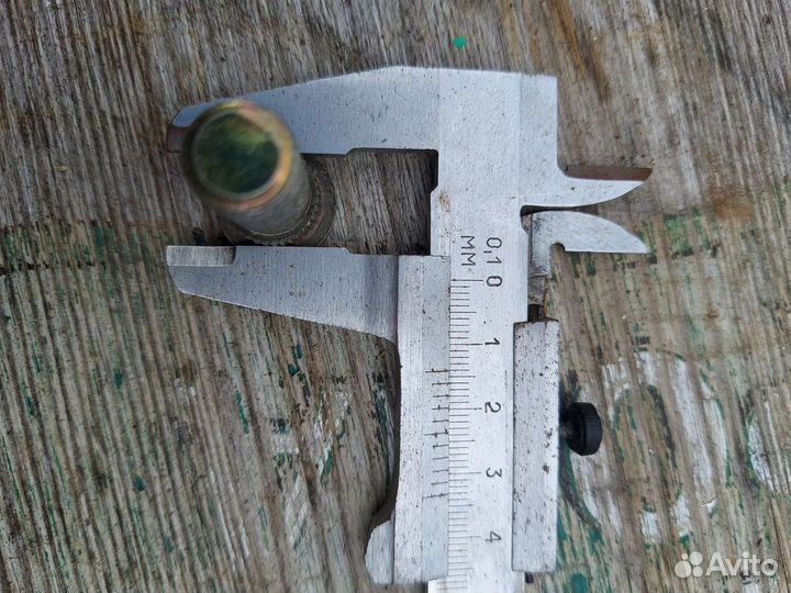 Колесные гайки и шпильки на Greit waal