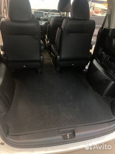 Модельные коврики в авто