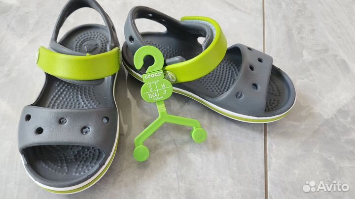 Сандалии crocs детские новые