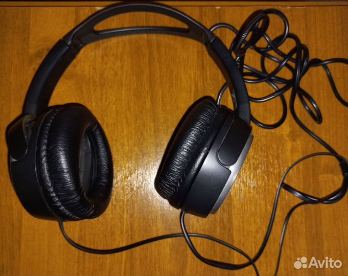 Проводные наушники sony