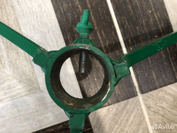 Подставка для живой елки