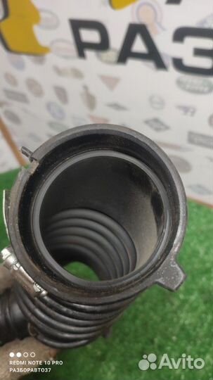 Патрубок воздушного фильтра Nissan X-Trail T31