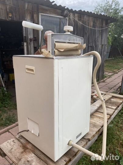 Стиральная машинка волга 15а