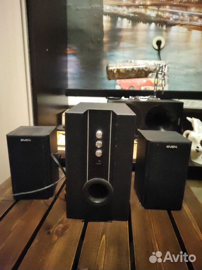 Колонки 2.1 Sven sps 820