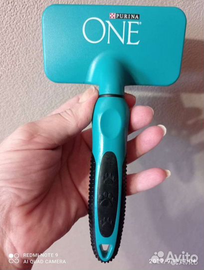 Расчёска для шерсти кошек