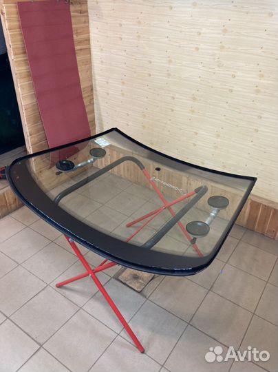 Замена лобового автостекла, ремонт сколов и трещин