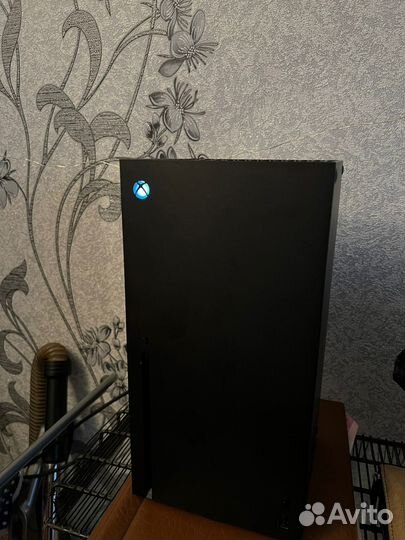 Консоль - Xbox Series X + GamePass Ultimate