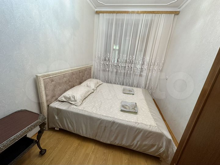 3-к. квартира, 130 м², 1/2 эт.