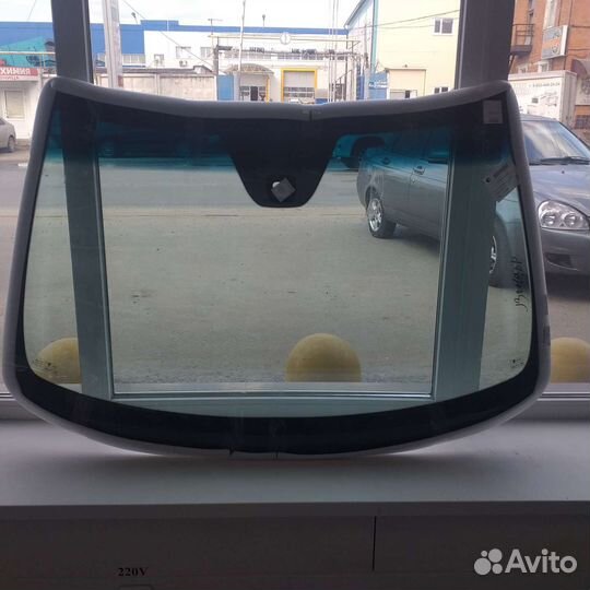 Ветровое стекло Вольво S60/XC70 - FYG