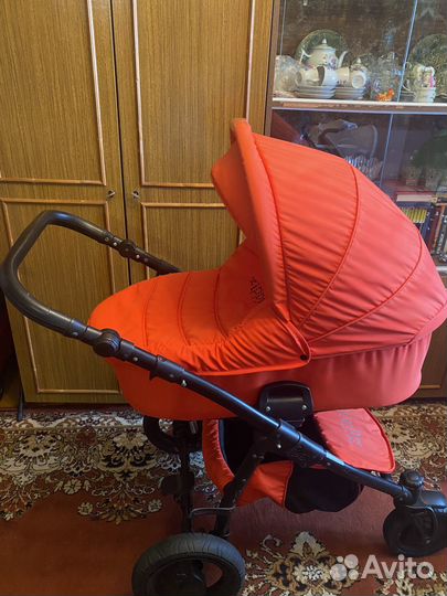 Коляска Zippy sport 3 в 1