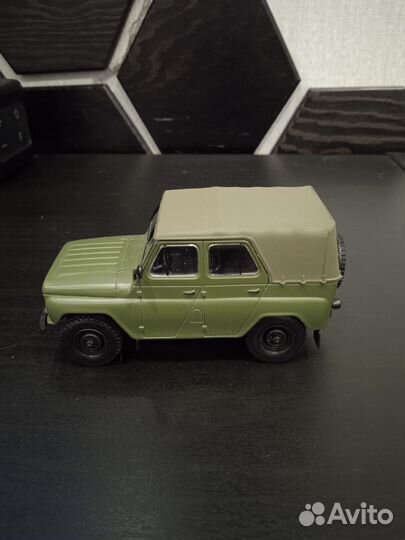 Модель автомобиля УАЗ - 4695