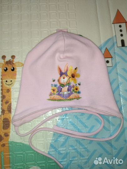 Шапочки и пинетки на малышку 0+