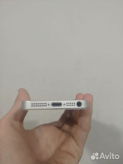 iPhone 5S, 16 ГБ