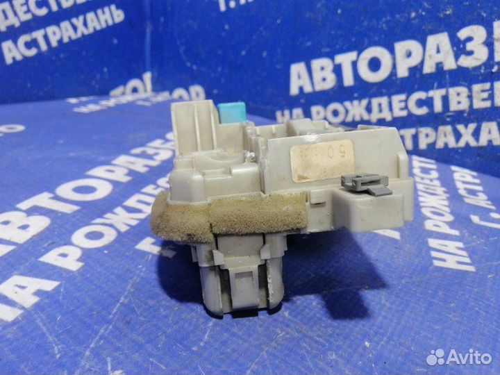 Блок предохранителей салона Mazda 6 Gg лифтбэк L3