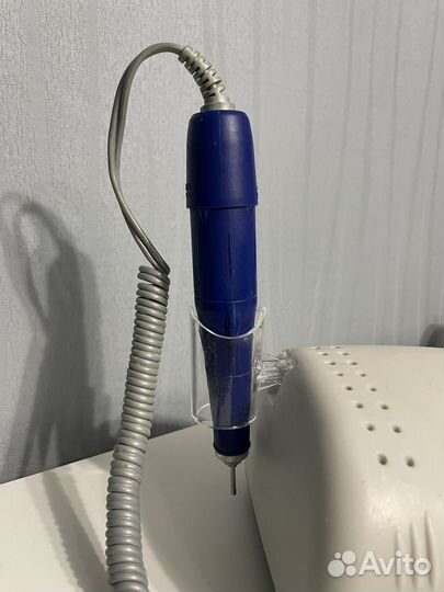 Аппарат для маникюра и педикюра