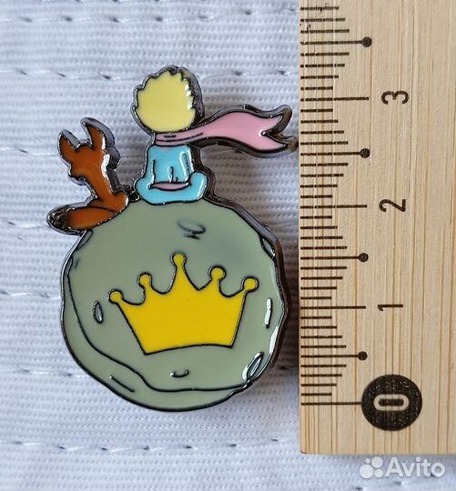 Маленький принц и лис. Планета утро.Значок пин