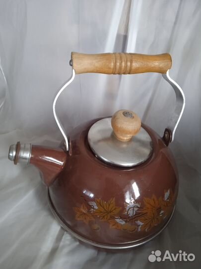 Чайник эмалированный со свистком бу