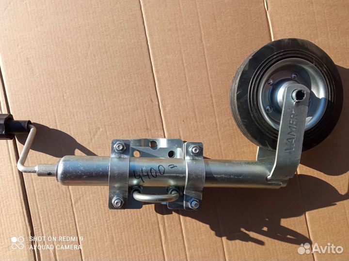 Опорное колесо прицепа поворотное