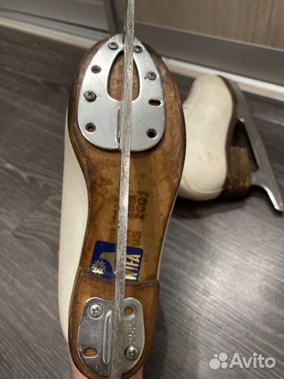 Фигурные коньки Wifa 31