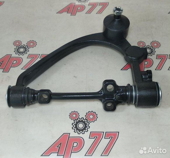 Рычаг левый Toyota Hiace Regiusace 1kzte