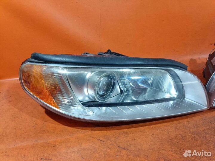 Фары Volvo V70 ксенон