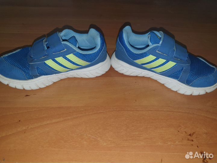 Кроссовки adidas