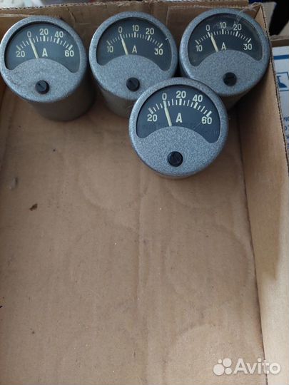 Амперметр судовой А-240