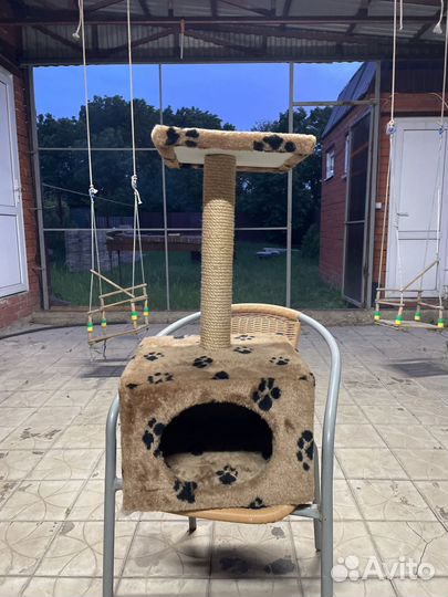 Ногтеточка с домиком для кошек
