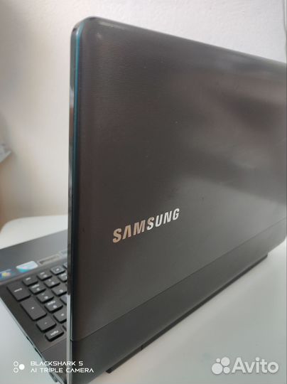 Ноутбук Samsung